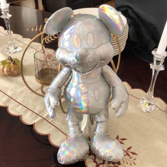 Disney Accessories - 🎉 NEW Disney Store Limited Mickey Memories Plush!